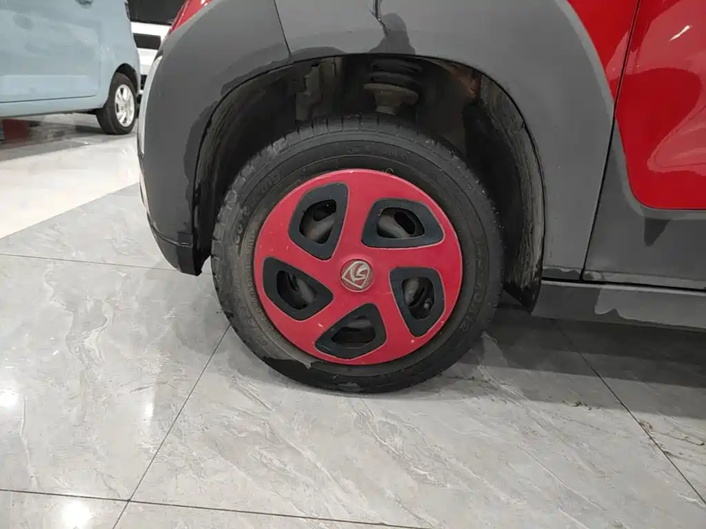 Фото 23 - Baojun E100