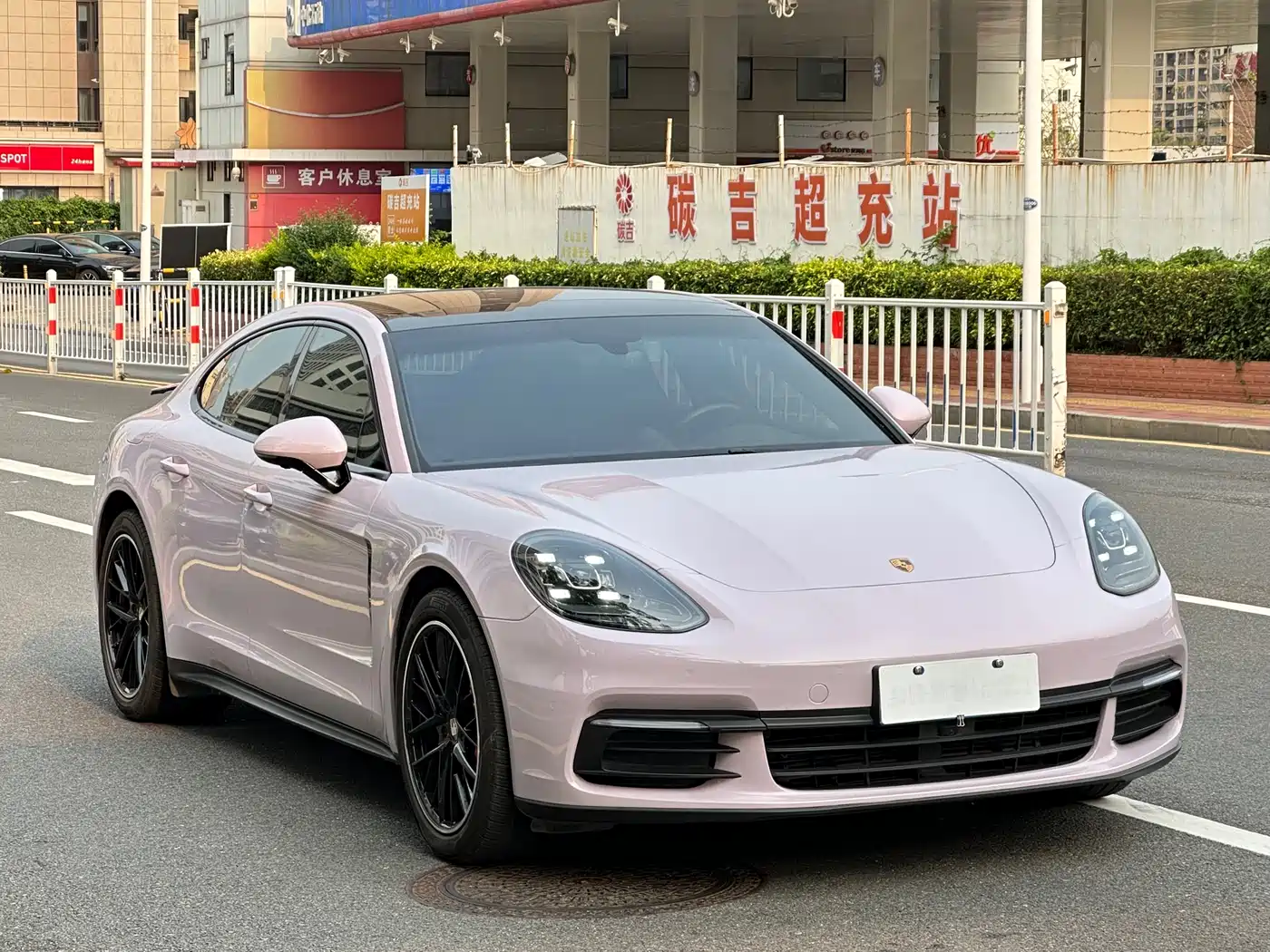 Porsche Panamera 2017 Panamera 3.0T фото 3