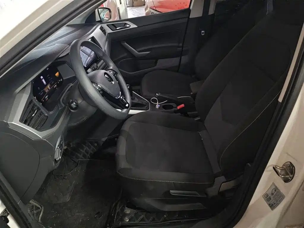 Volkswagen Polo 2023 Plus 1.5L Automatic Panorama Enjoyment Edition фото 15