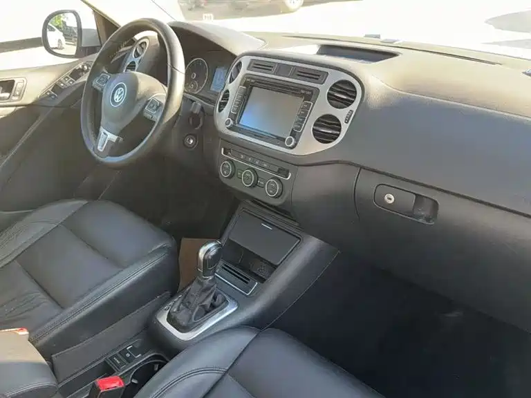 Volkswagen Tiguan 2013 1.8TSI Automatic 4WD Comfort Edition фото 2