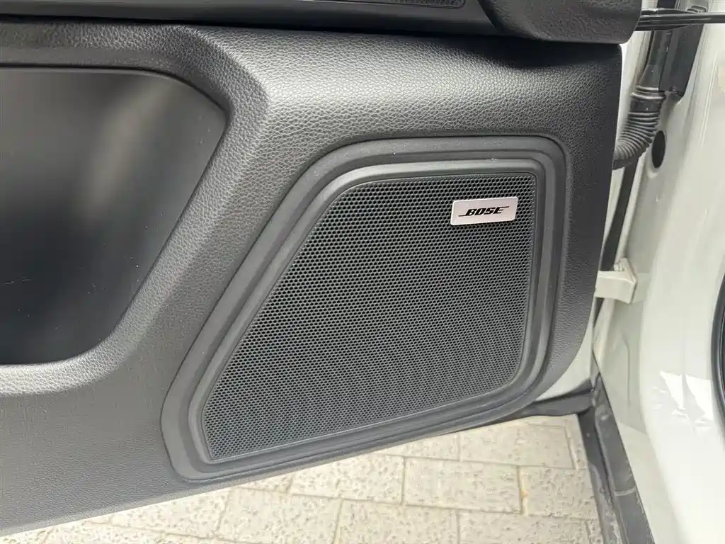 Porsche Macan 2023 Macan 2.0T фото 3