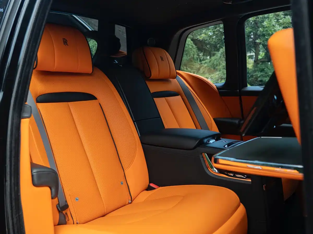 Rolls-Royce Cullinan 2026 2024 4-Seater