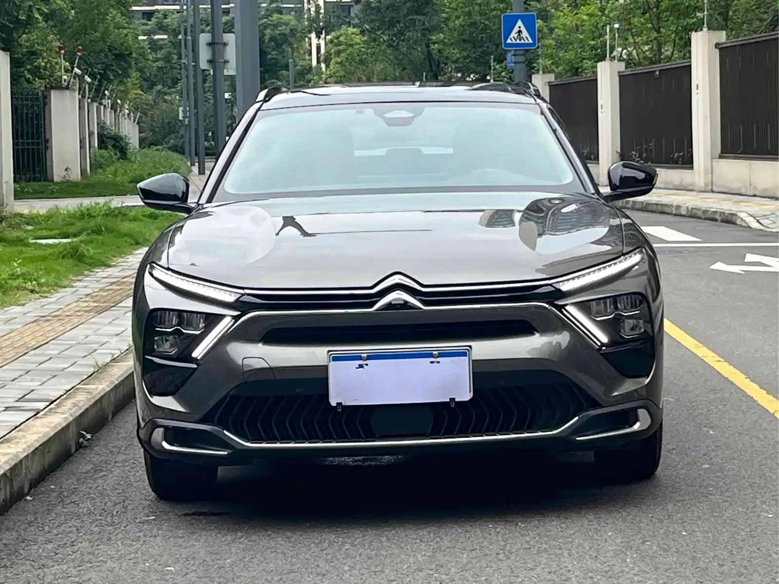 Фото 2 - Citroën Versailles C5 X