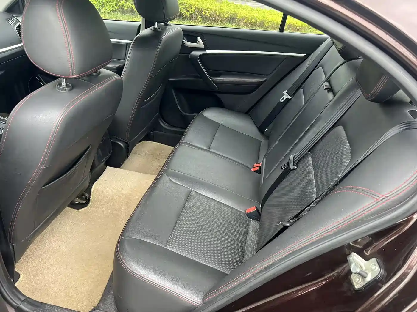 Geely Emgrand 2015 2015 Sedan 1.3T CVT Upward Edition