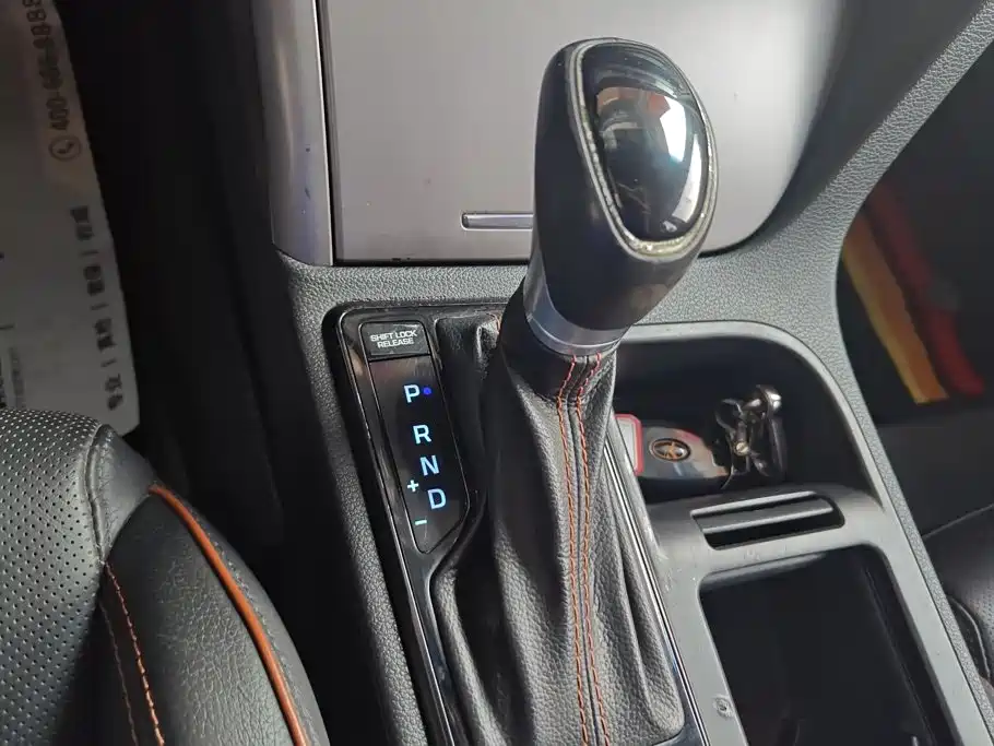 Photo 16 - Hyundai Sonata
