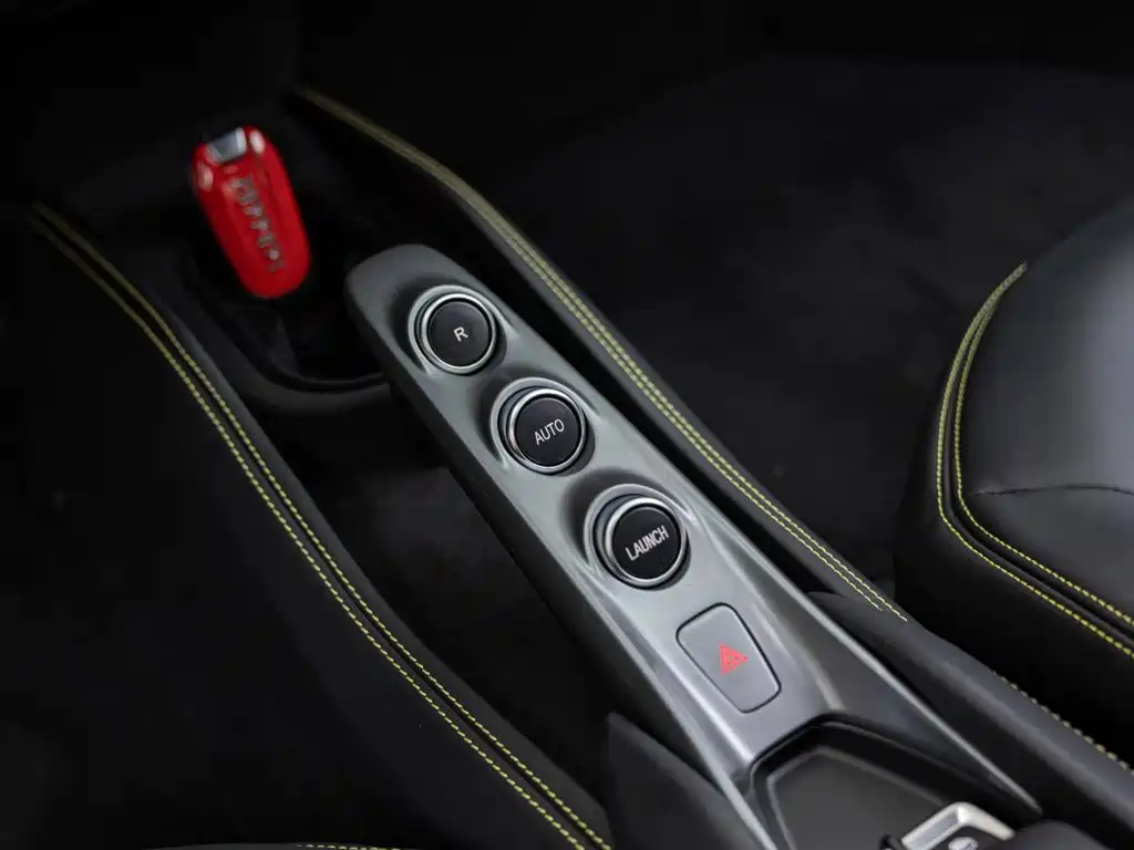 Ferrari F8 2023 2019 Tributo 3.9T V8