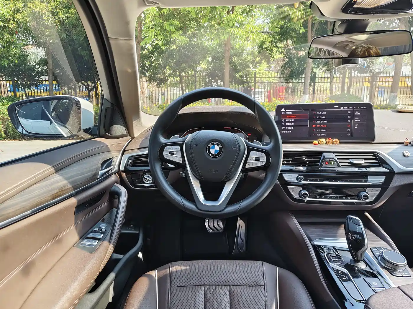 BMW 5 Series 2021 Facelift 530Li Leading M Sport Package фото 23
