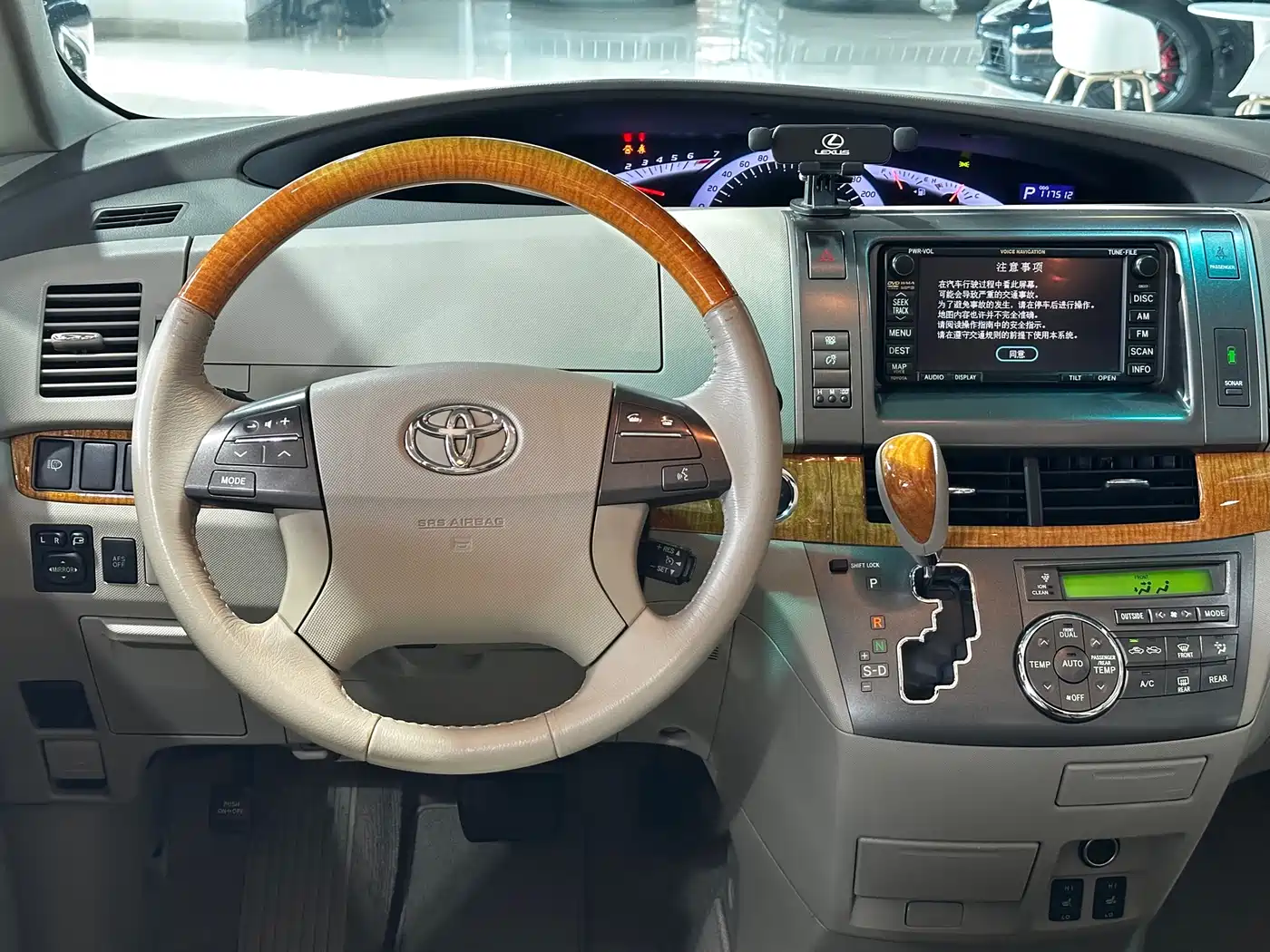 Toyota Previa 2012 3.5L 7-Seater Luxury Model фото 10