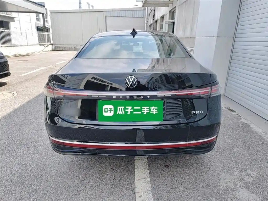 Volkswagen Passat 2025 Pro 380TSI Dragon Prestige Edition фото 6