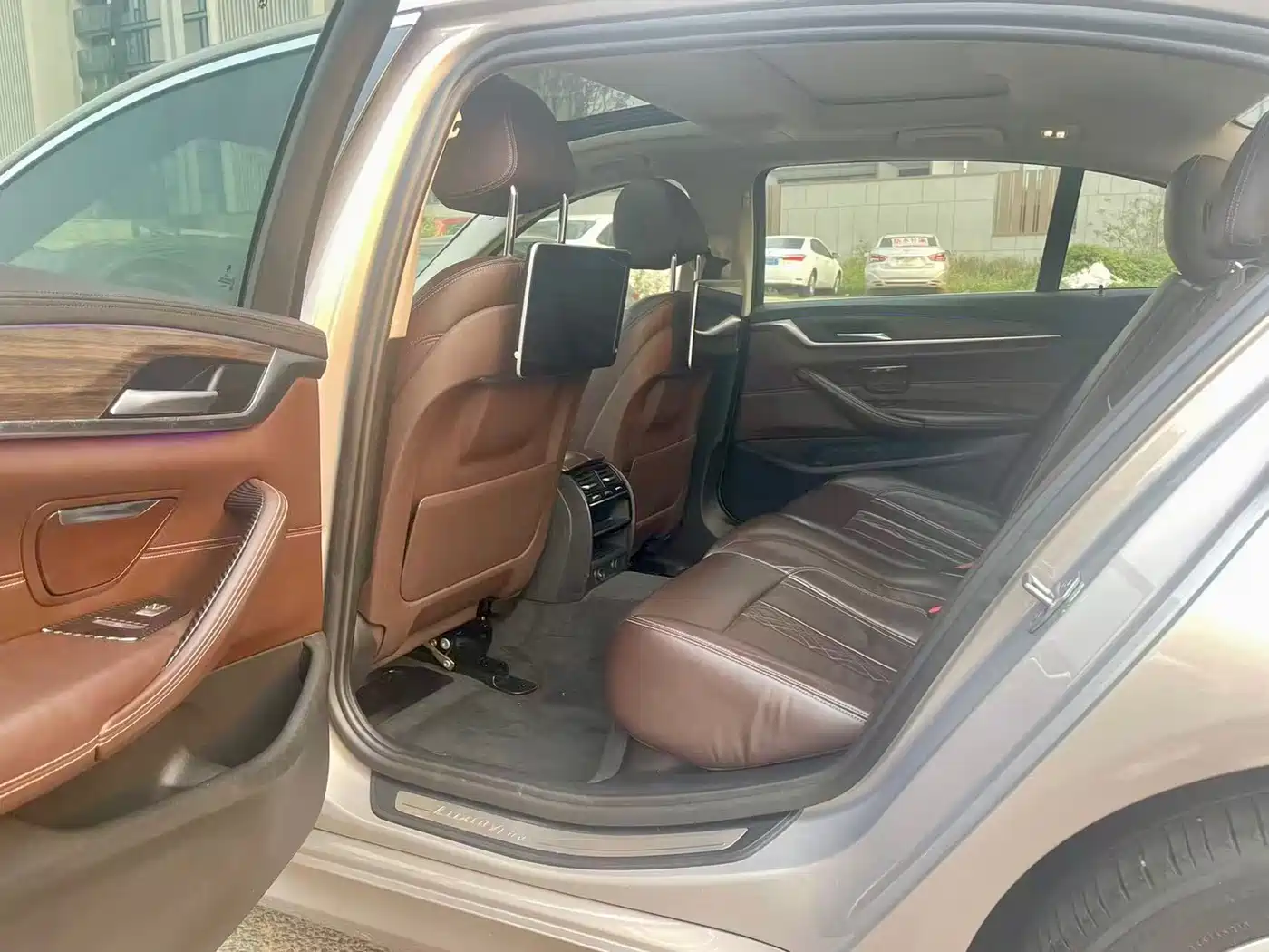 BMW 5 Series 2019 530Li Leading Luxury Package фото 6