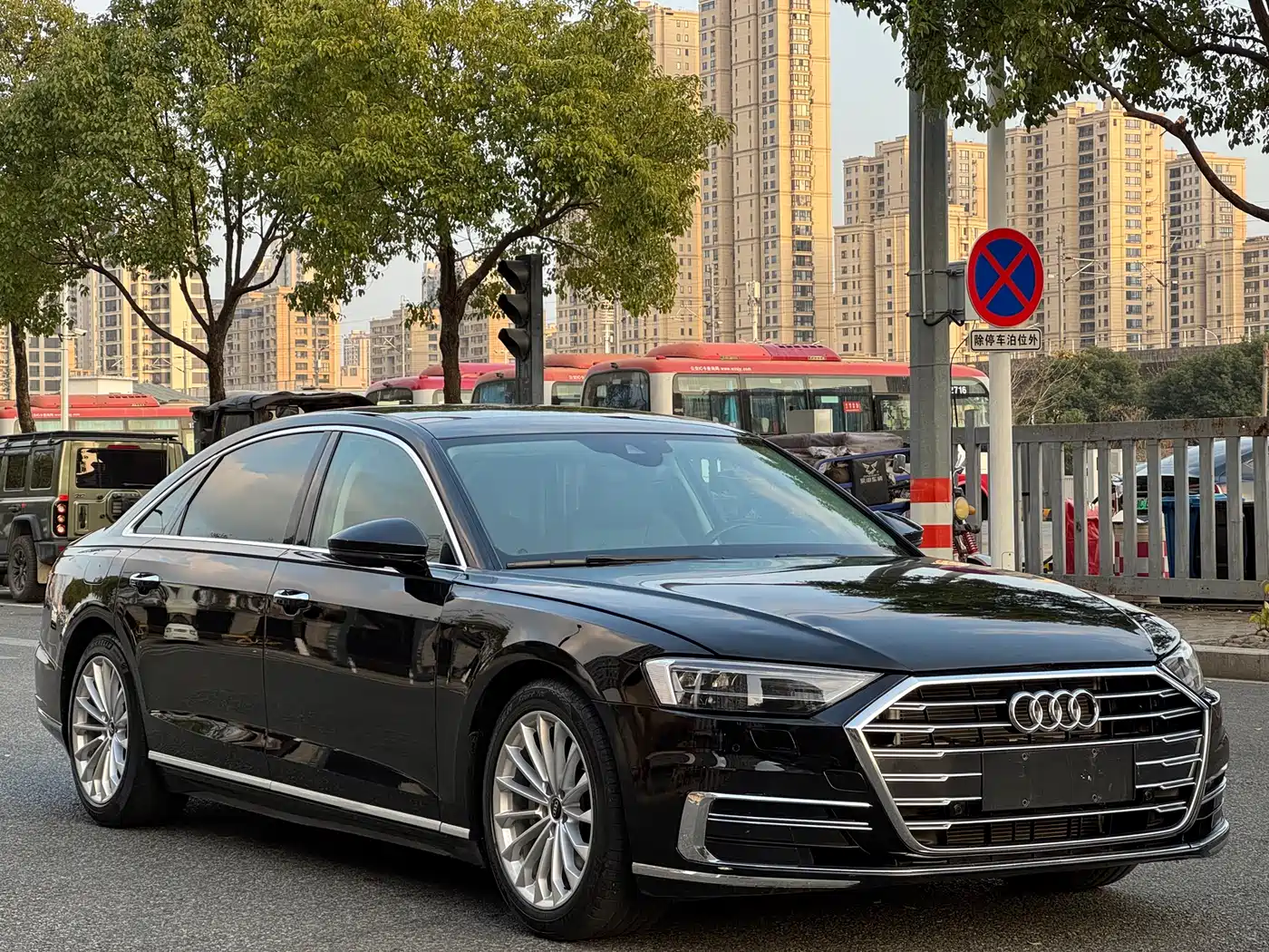Audi A8 2022 A8L 50 TFSI quattro Comfort Collector's Edition