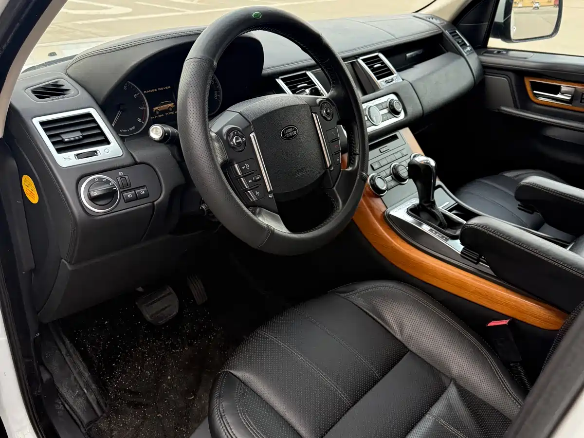Land Rover Range Rover Sport 2013 5.0 NA V8 HSE фото 7
