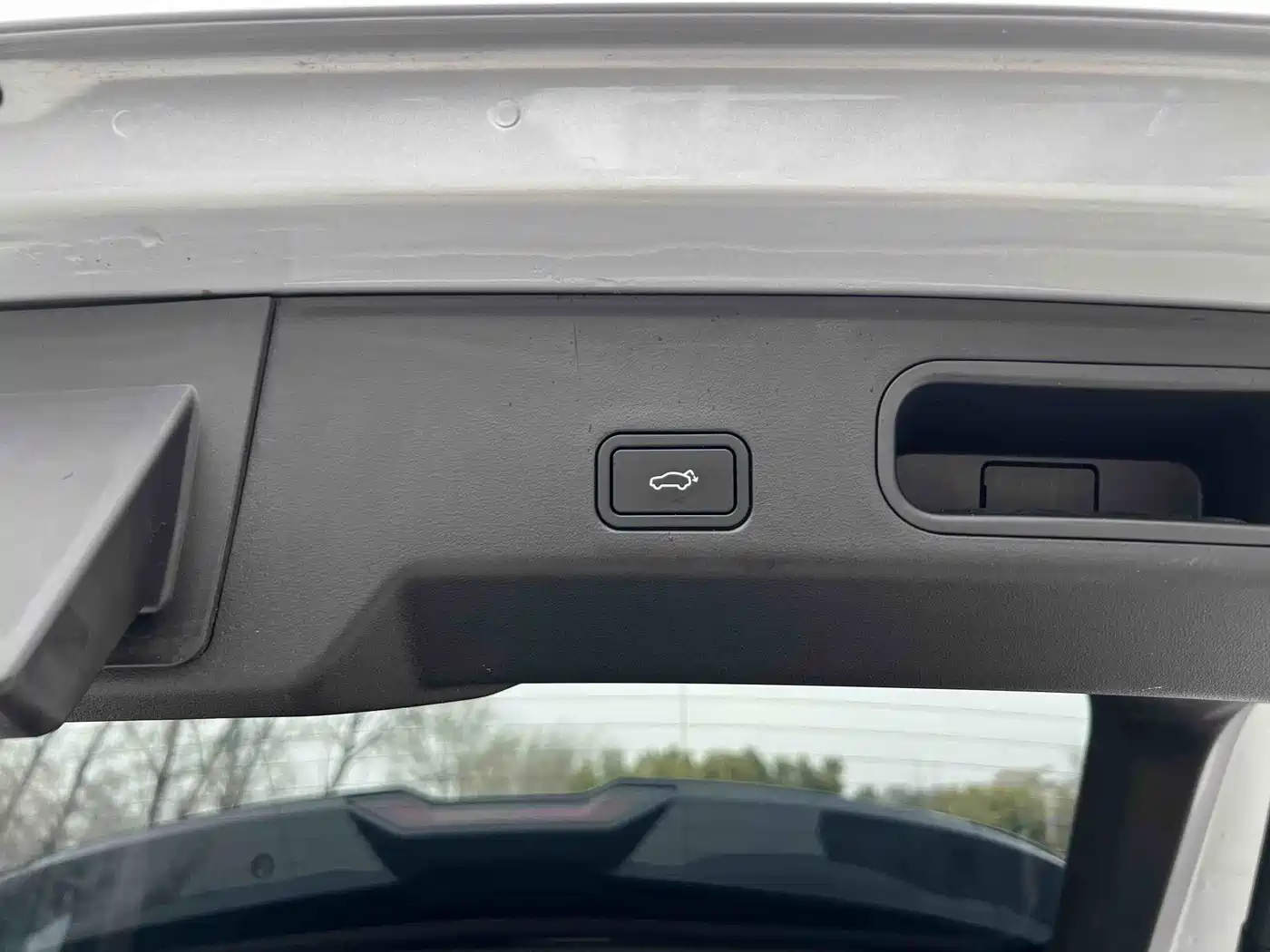 GEELY AUTOMOBILE BOYUE L