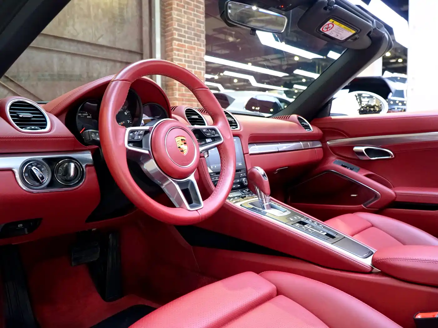 Porsche 718 2022 Boxster 2.0T фото 2