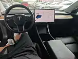 Фото 10 - Tesla Model 3