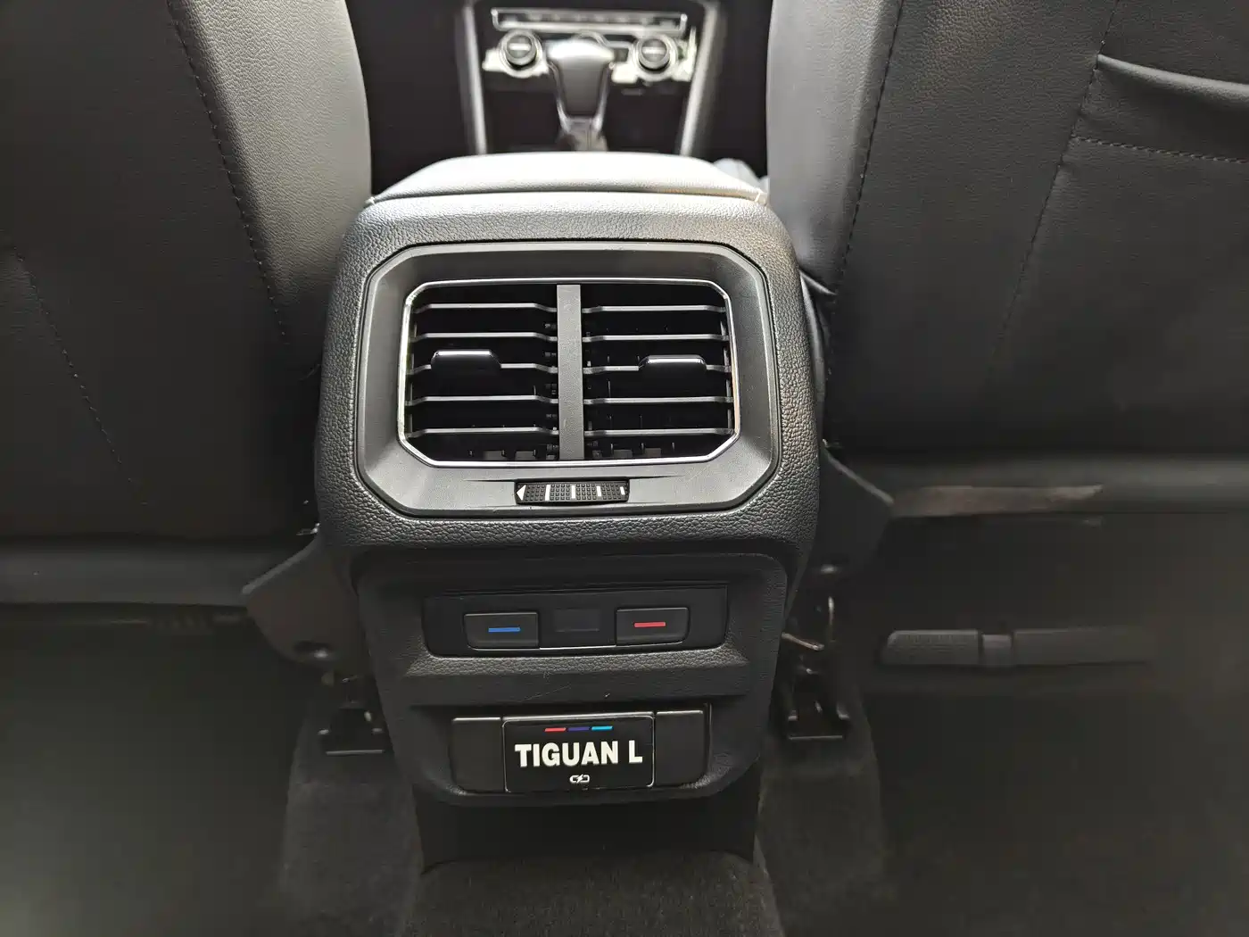 Volkswagen Tiguan L 2020 330TSI Auto 2WD Smart Luxury China VI фото 12