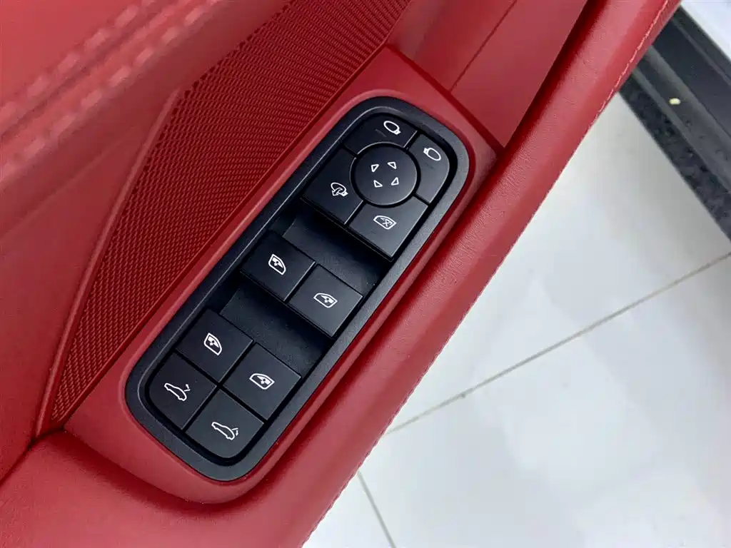 Porsche Panamera 2023 Facelift Panamera 2.9T Platinum Edition фото 30