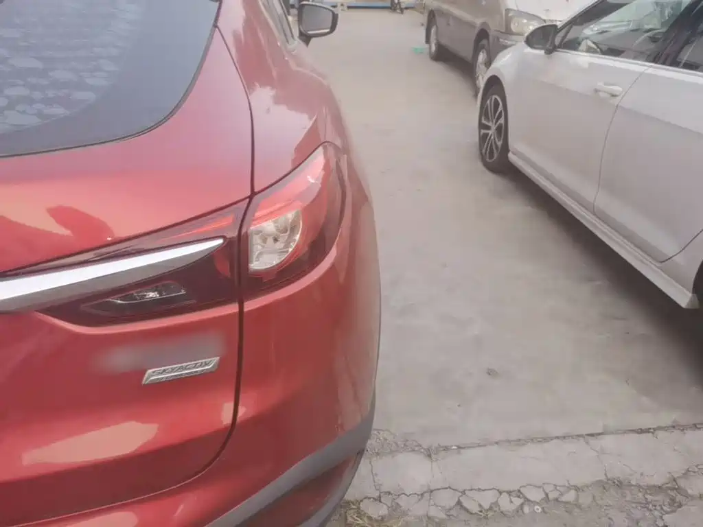 Фото 8 - Mazda CX-4