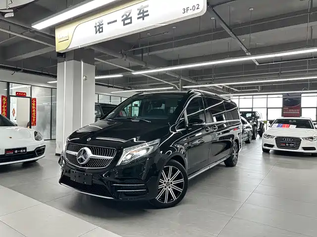 MERCEDES-BENZ V CLASS