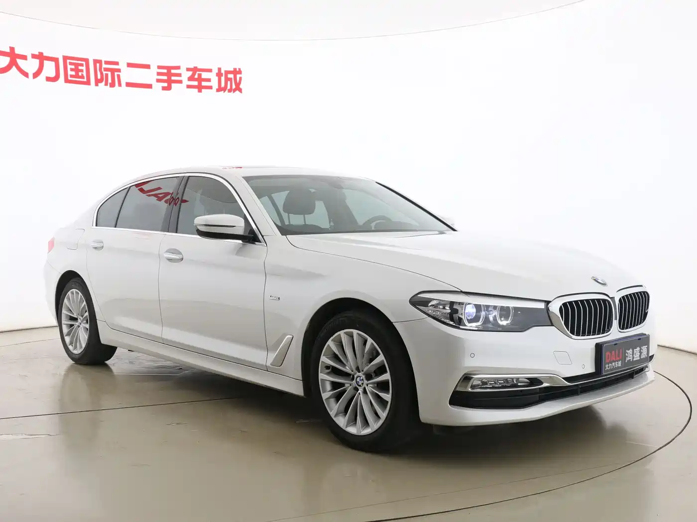 BMW 5 Series 2018 525Li Luxury Package фото 13
