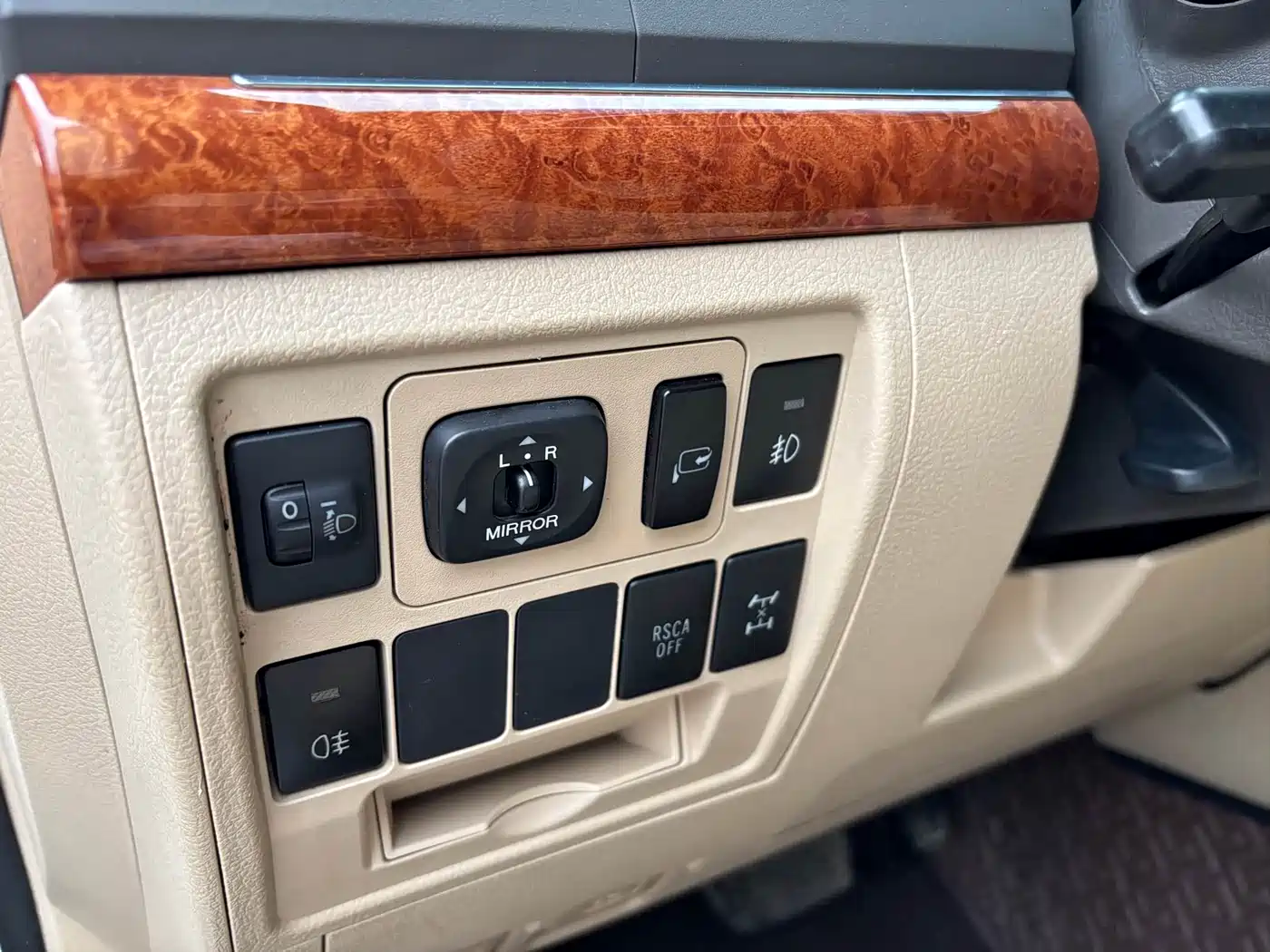Toyota Land Cruiser (Import) 2015 2015 4.0L V6 Middle East Limited Edition