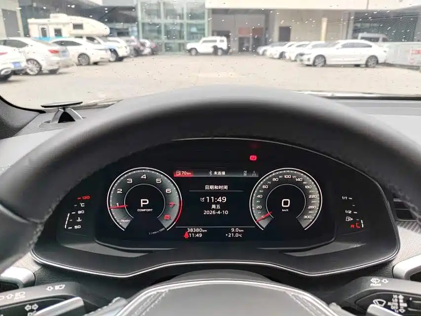 Audi A7L 2024 45 TFSI quattro S-line Black Warrior Edition фото 8