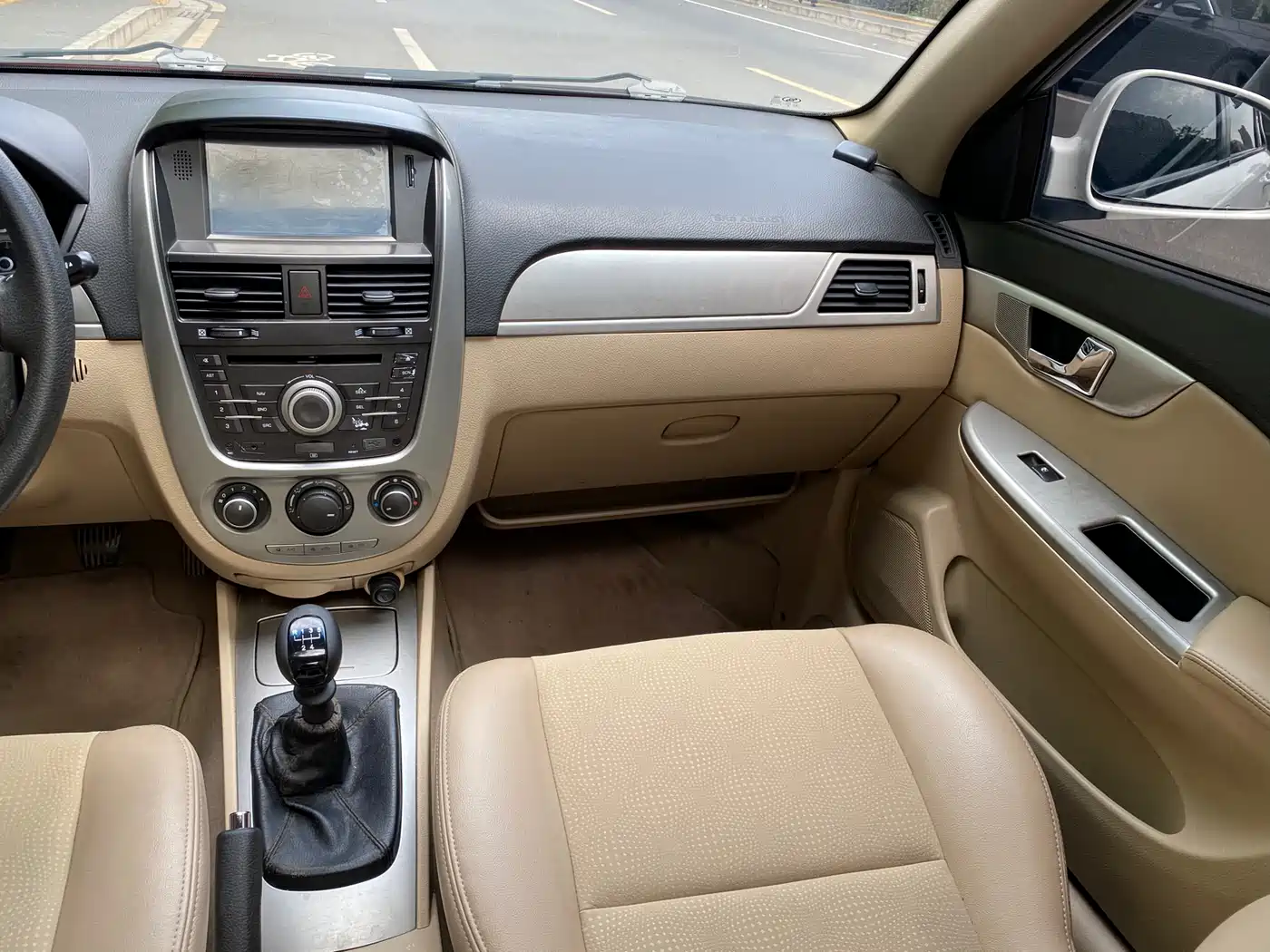 Buick Excelle 2013 1.5L Manual Classic Edition фото 13