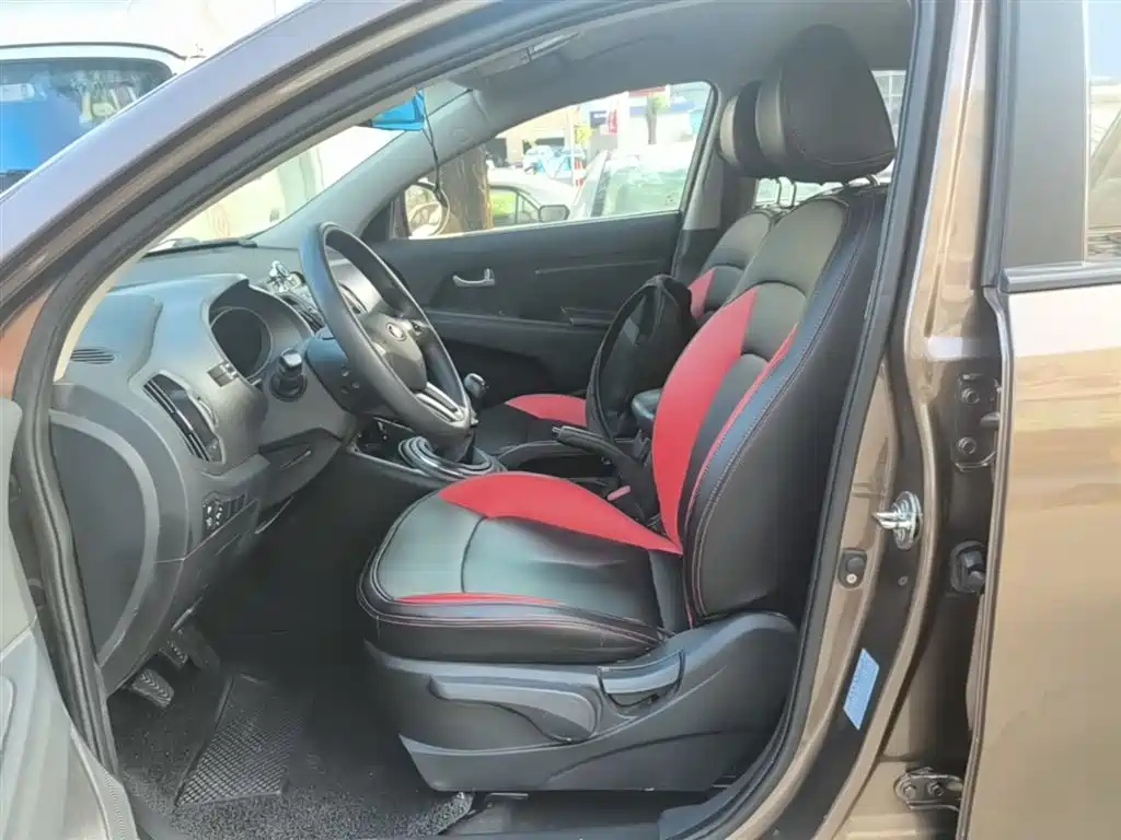 Kia Sportage 2015 2.0L Manual 2WD GL фото 15