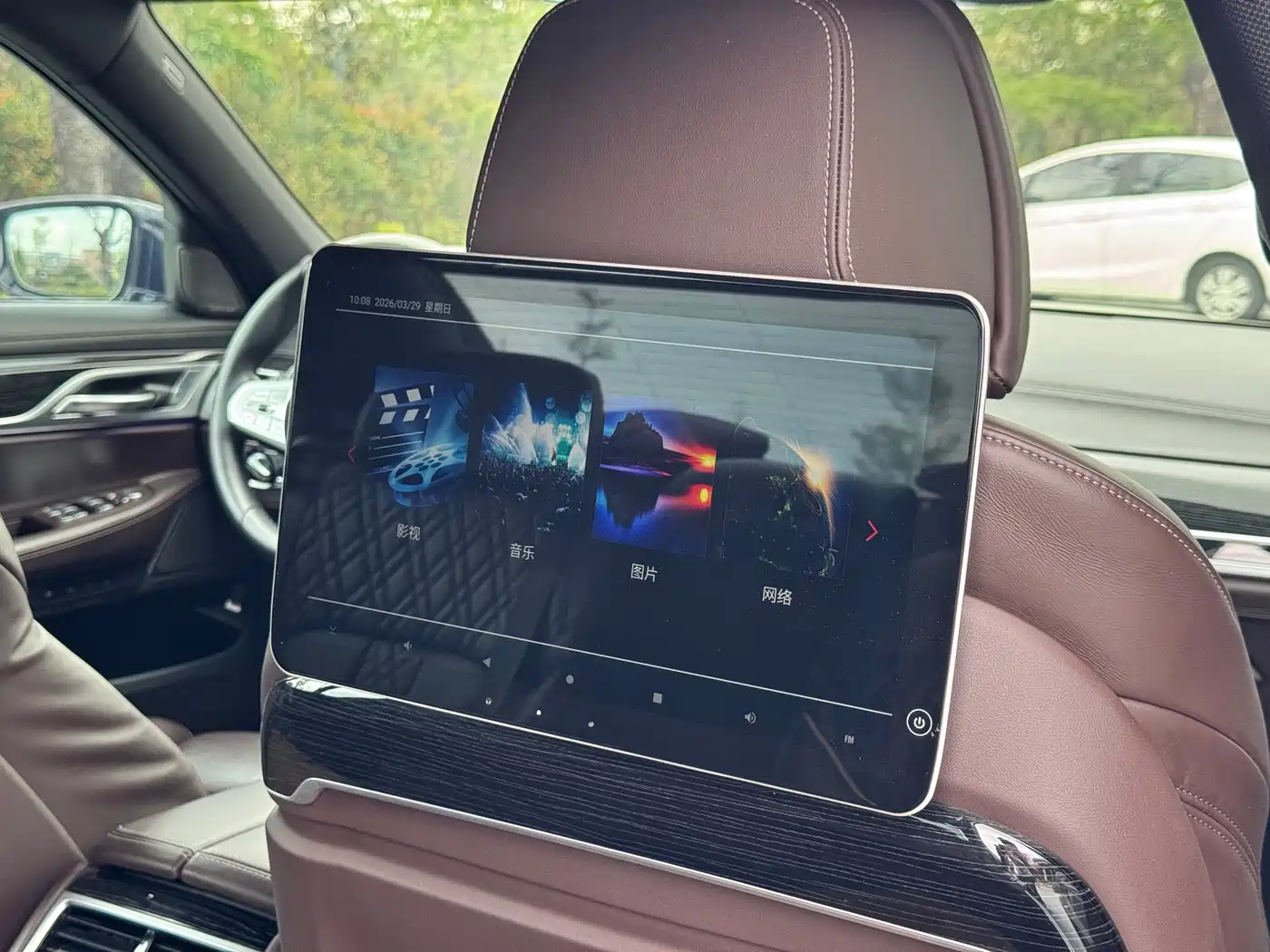 BMW 7 Series 2021 Model 730Li M Sport Package фото 15
