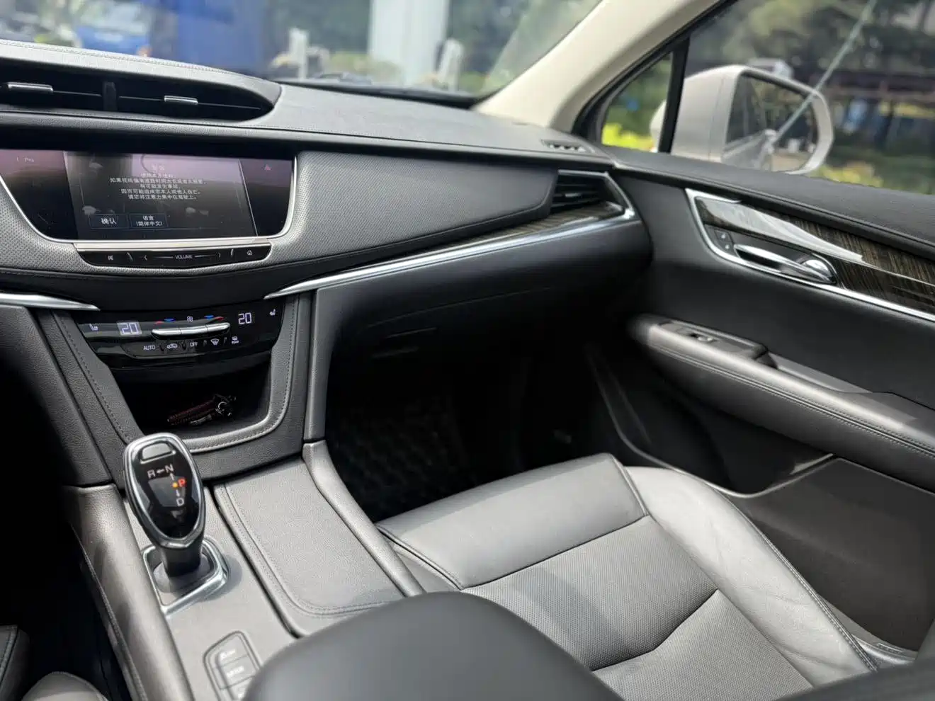 Cadillac XT5 2016 28T AWD Luxury Model фото 12