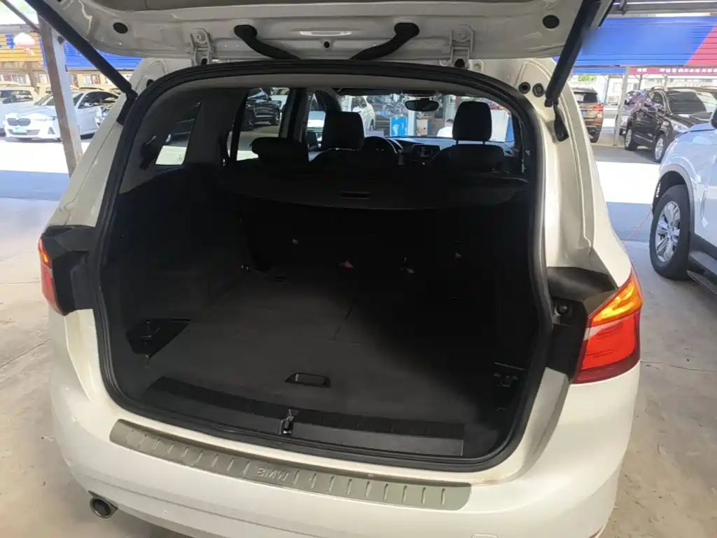 BMW 2 Series Gran Tourer 2017 2015 218i Leading