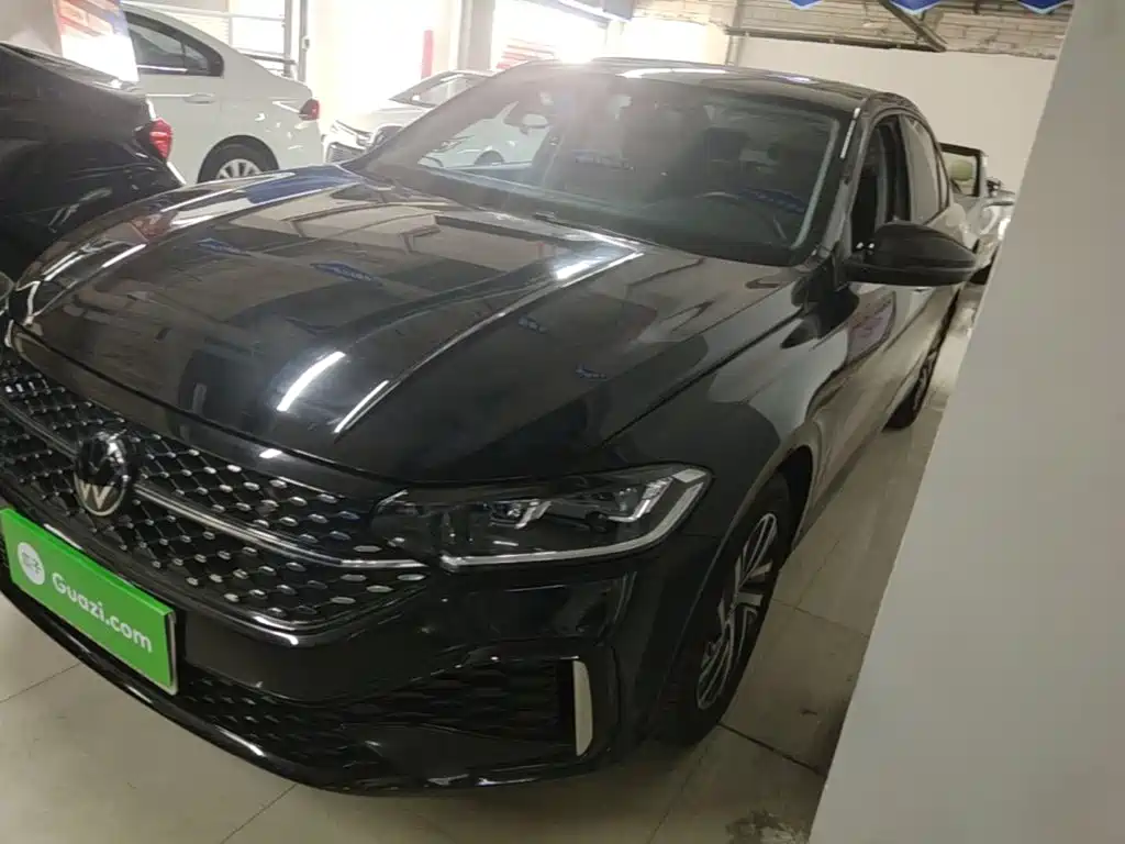 Фото 2 - Volkswagen Lavida