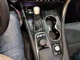 Фото 10 - Lexus RX