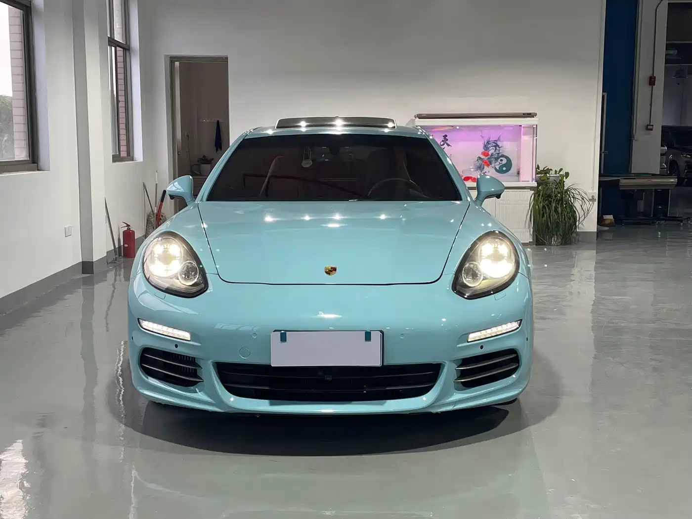 Porsche Panamera 2014 Panamera 4 3.0T фото 2