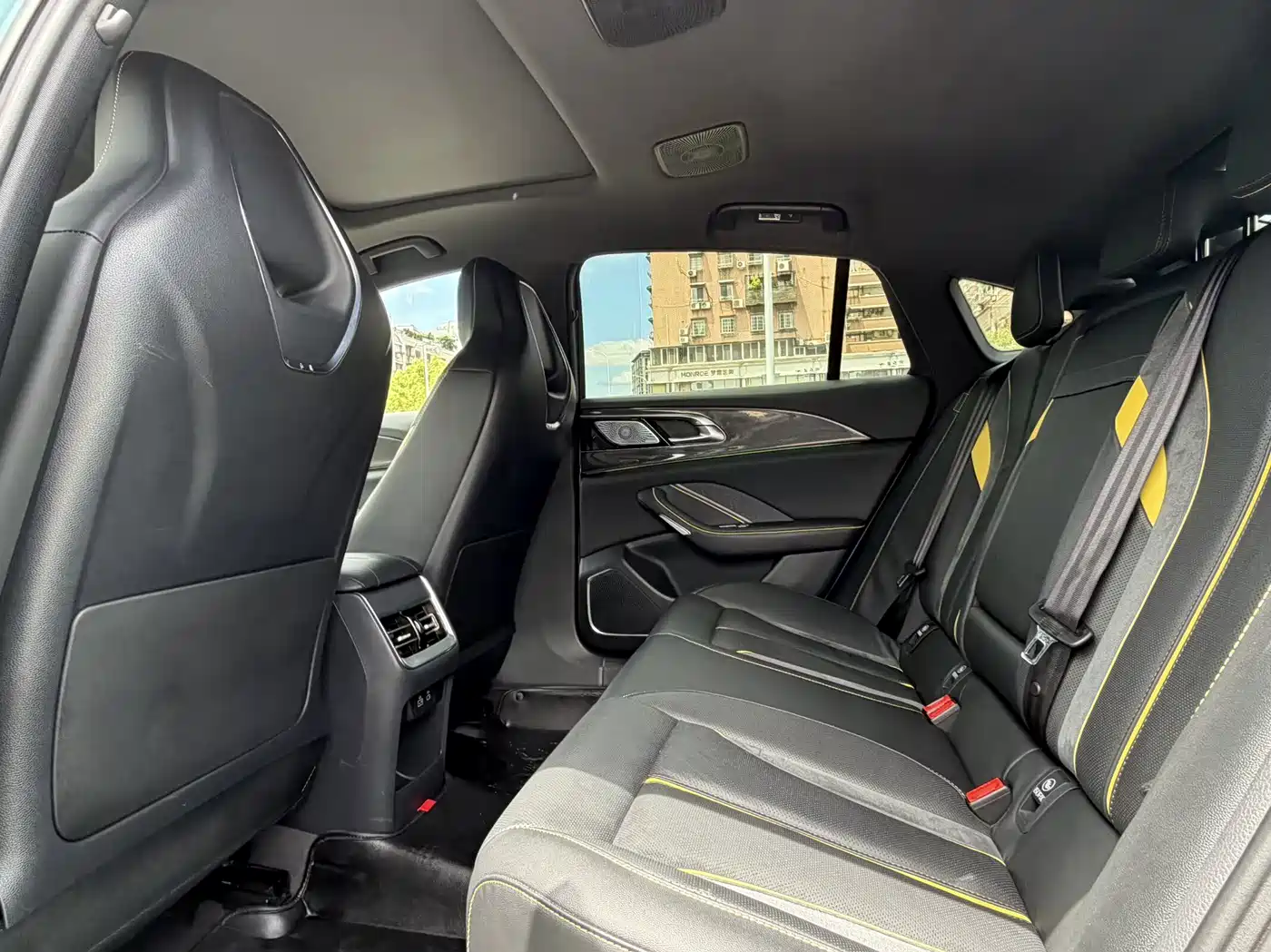 Hongqi H6 2023 2.0T Ultimate Edition фото 8