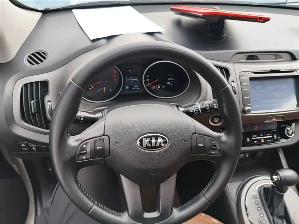 Kia Sportage 2015 2.0L Automatic 2WD GLS фото 11