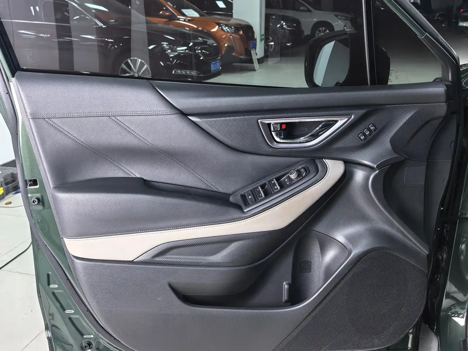 Photo 10 - Subaru Forester
