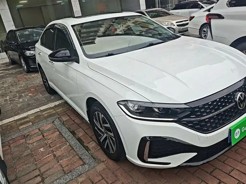 Volkswagen Lavida 2024 Model 300TSI DSG Starlight Leading Edition фото 4