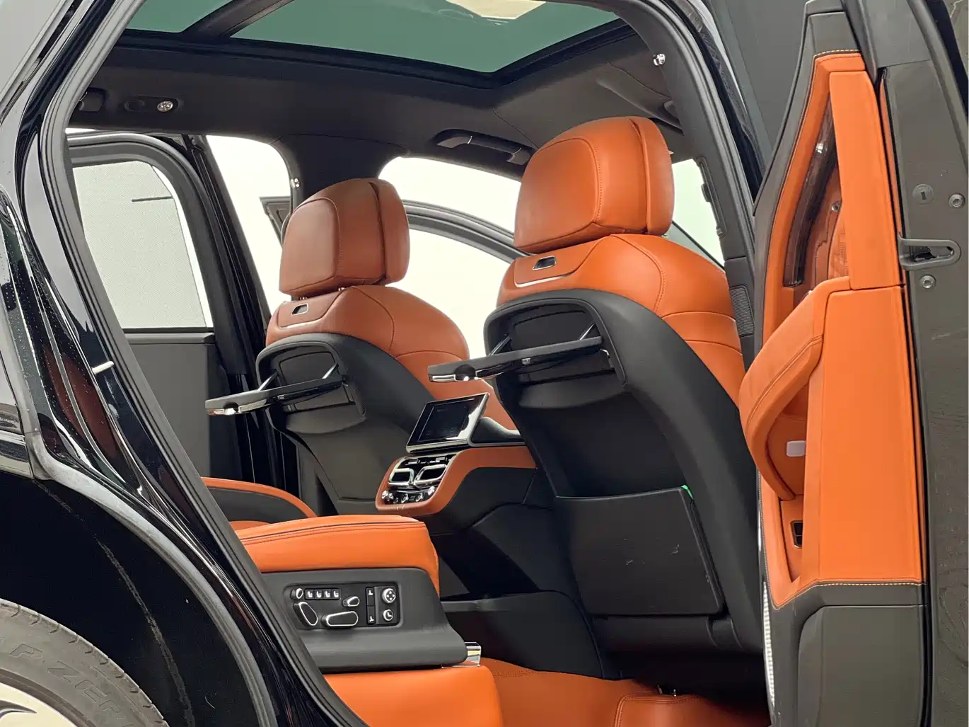 BENTLEY TIM YUE