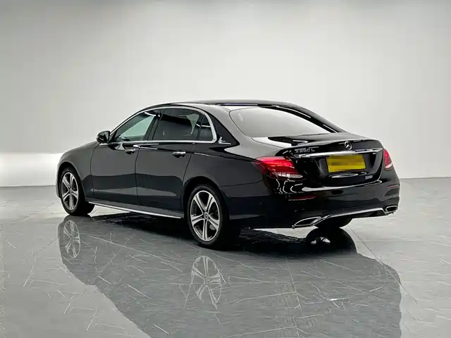 Mercedes-Benz E-Class 2020 Facelift E 260 L Sport — фото 4