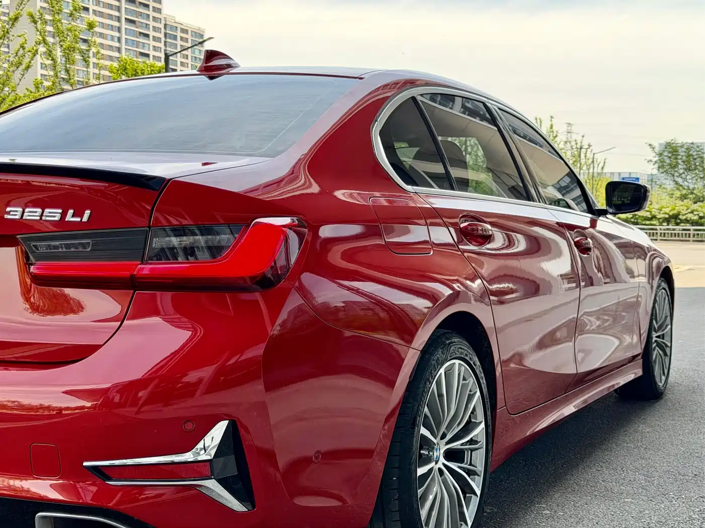 BMW 3 Series 2020 325Li Launch Edition фото 12