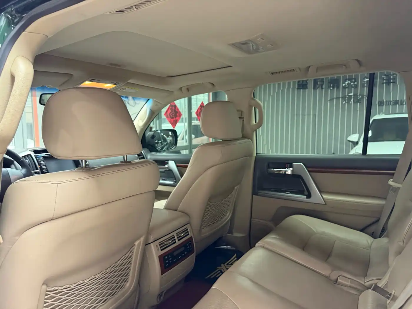 Toyota Land Cruiser 2012 4.6L Automatic VX-R фото 22