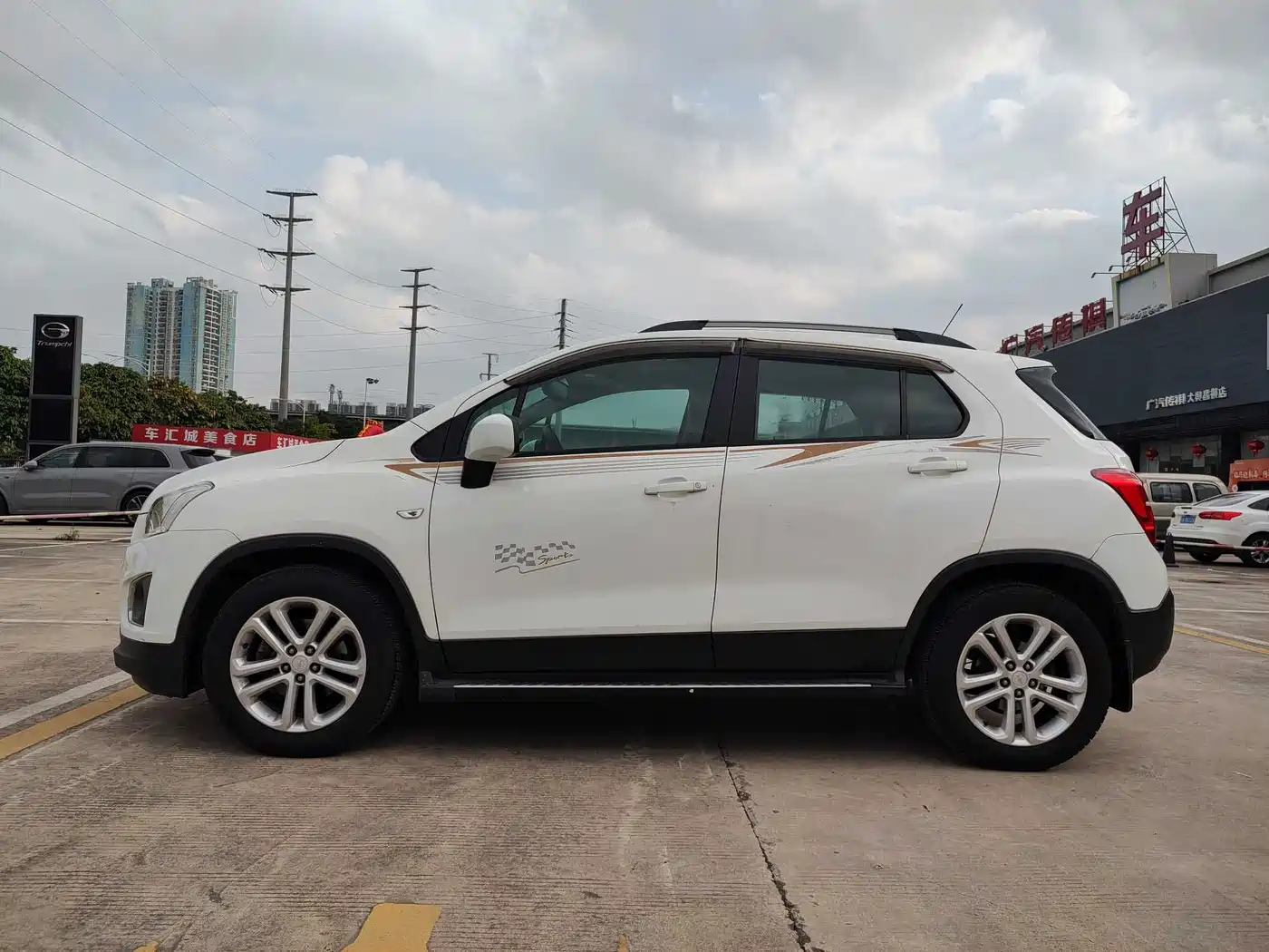 Chevrolet Trax 2016 1.4T Manual 2WD Comfort Sunroof Edition фото 7