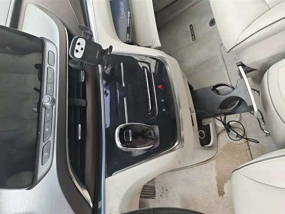 Buick GL8 2022 Land Business Class 652T Luxury фото 16