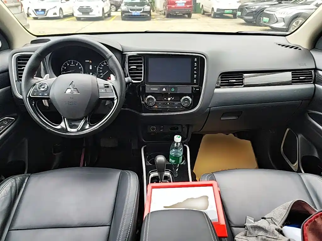 Mitsubishi Outlander 2019 2.4L 4WD Deluxe Edition 7-Seater China VI фото 10