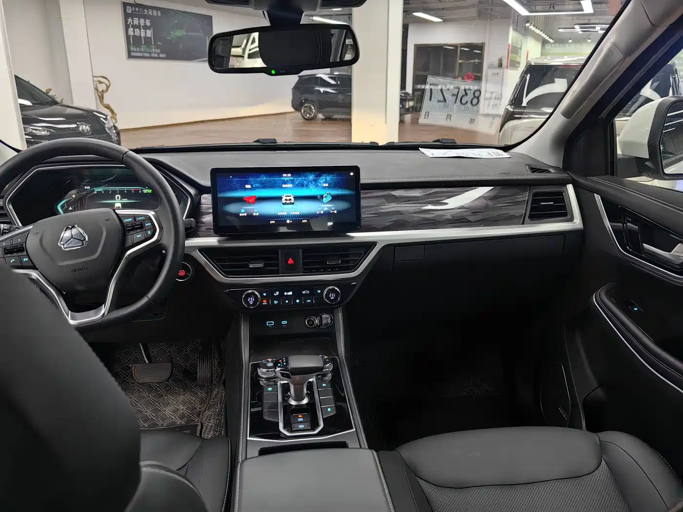 Sinotruk Bosheng 2025 2024 Commercial 2.0T Automatic Diesel 4WD Long Wheelbase Luxury Edition