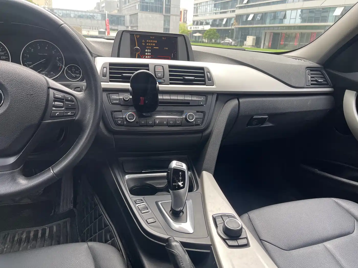 BMW 3 Series 2014 320Li Fashion фото 12