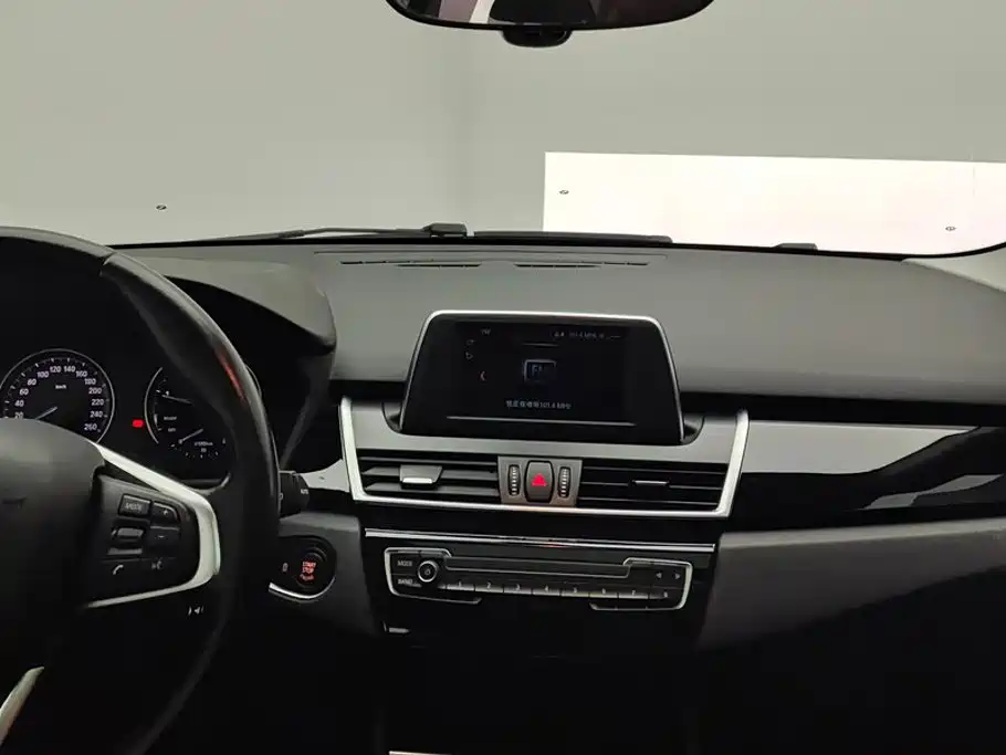 BMW 2 Series Touring 2019 2018 218i Luxury Line