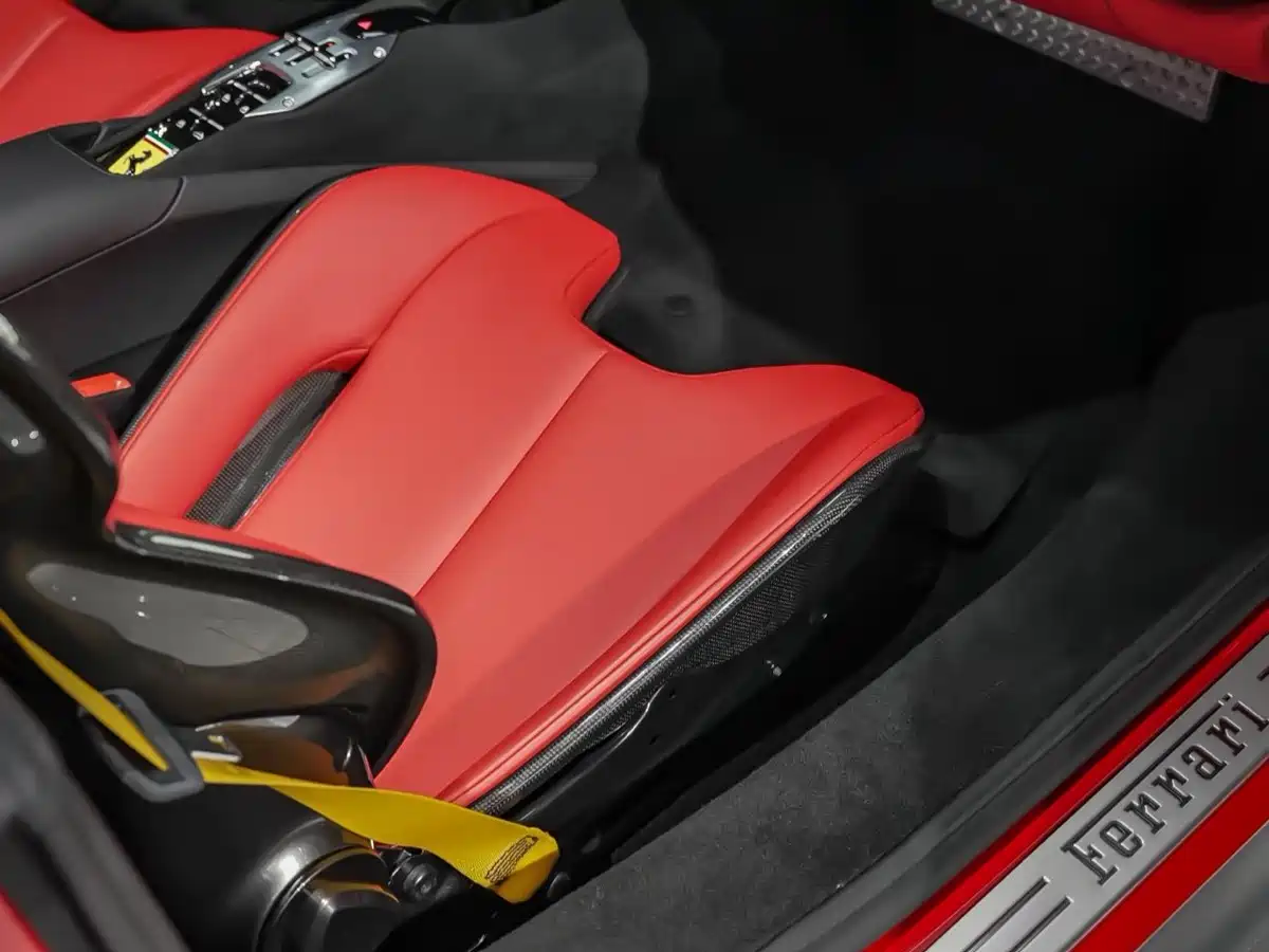 Ferrari SF90 2021 3.9T V8 Spider фото 13