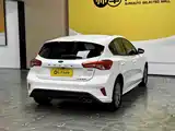 Фото 7 - Ford Focus